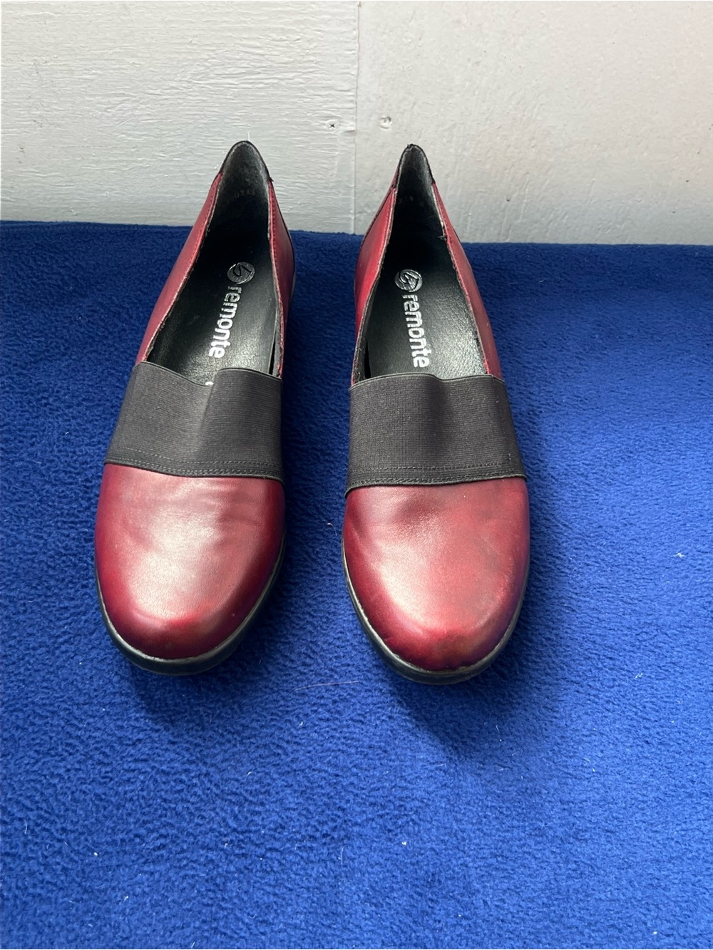 Remonte Burgundy and Black Slip-On Loafers